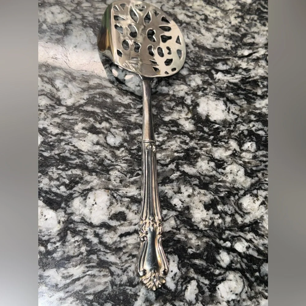 Elegance Silver Cranberry Silverplate Serving Utensil